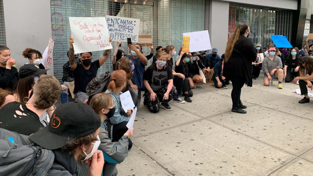 Bay Ridge holds peaceful Floyd protest for second straight night