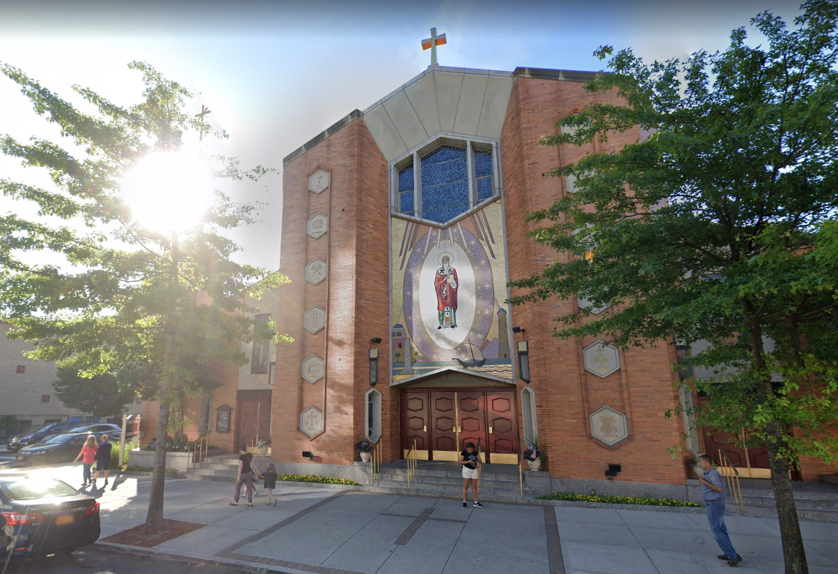 Diocese wants Cuomo to keep its schools and churches open in COVID hot zones