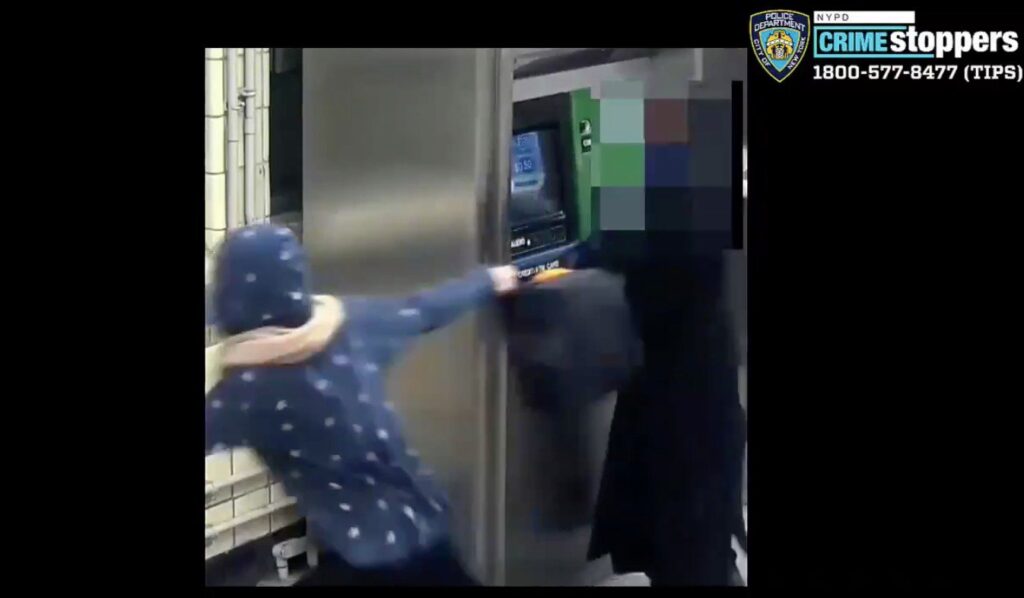 Woman attacked in 86th Street train station