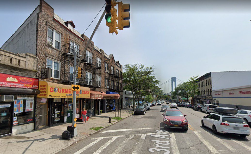 Police Beat: Burglar arrested in Bay Ridge, man robbed at knifepoint in Gravesend