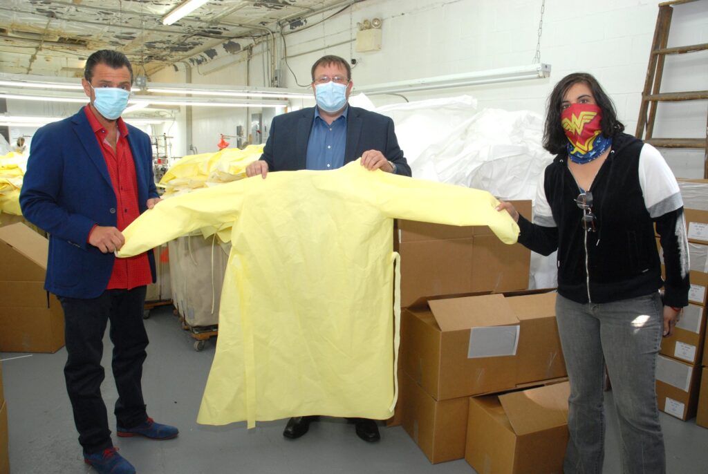 Malliotakis facilitates production of medical gowns in Bensonhurst