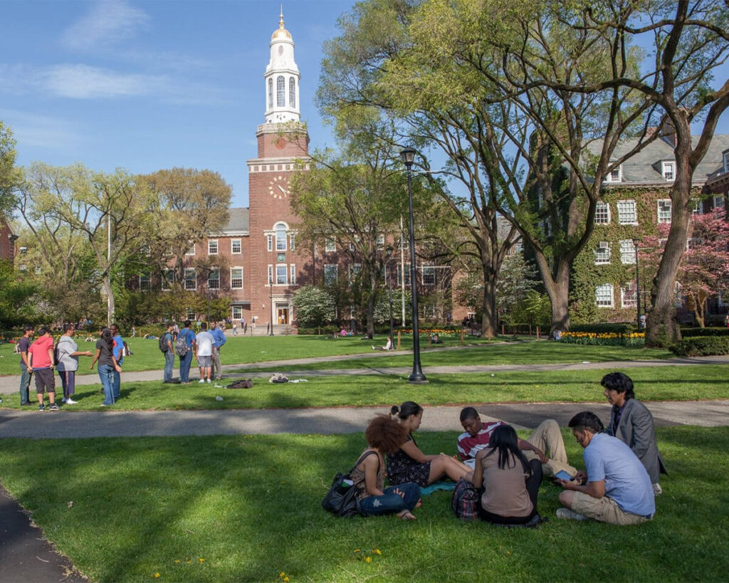 Brooklyn College 2023 Commencement to feature Pulitzerwinner and