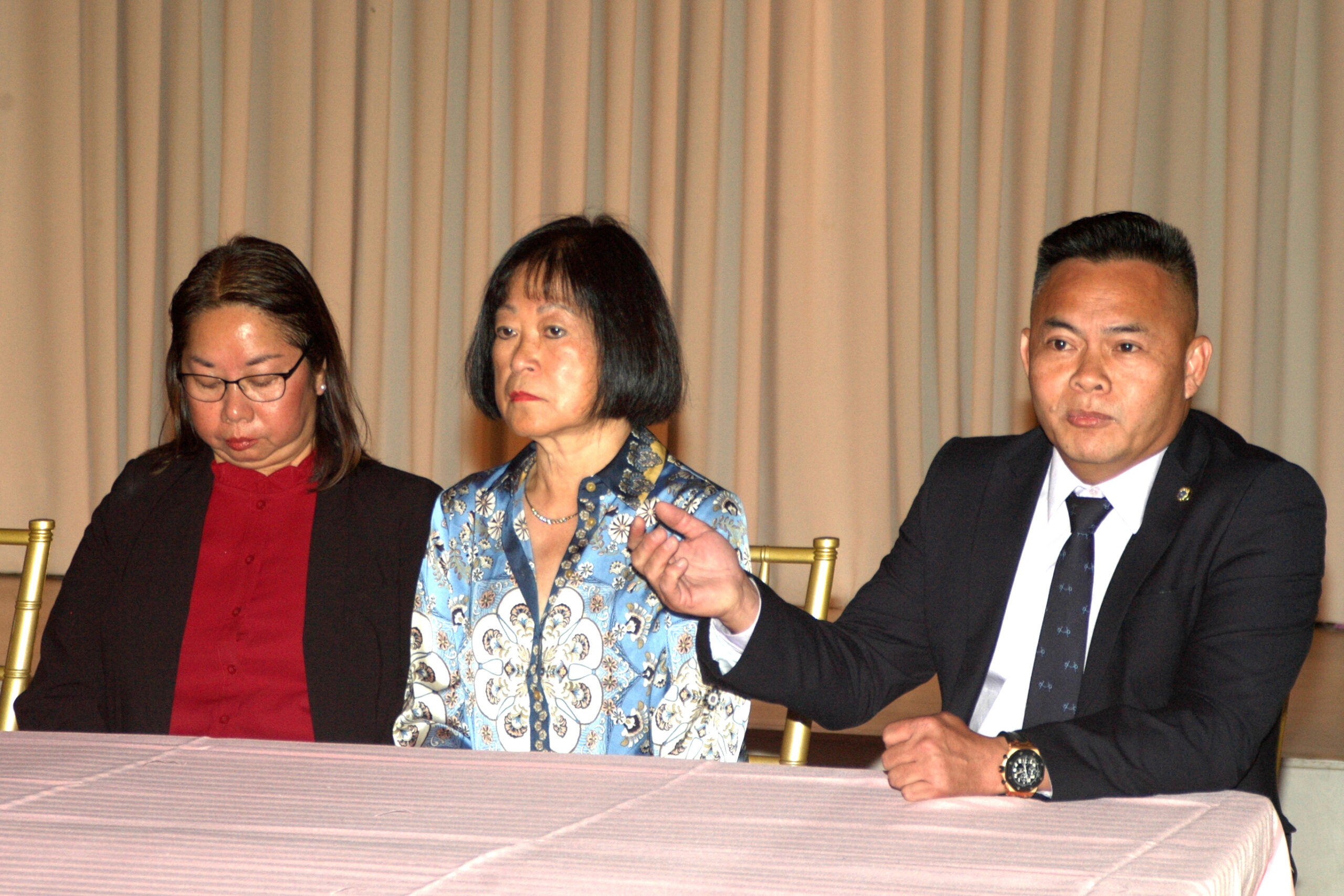 (From left) Wai Yee Chan, director, Homecrest Community Services; Rosita Chan, president of the BCIA; Dixon Mai, president of New York Taishanese Association.Photo: Arthur Degaeta/Brooklyn Eagle