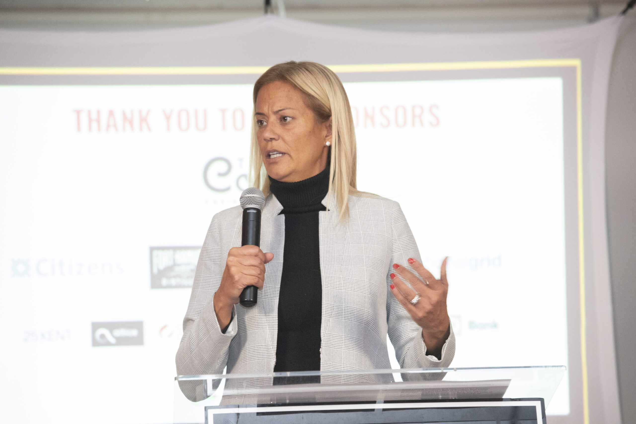 Ana Oliveira Speaks at Best of Brooklyn Real Estate Showcase.