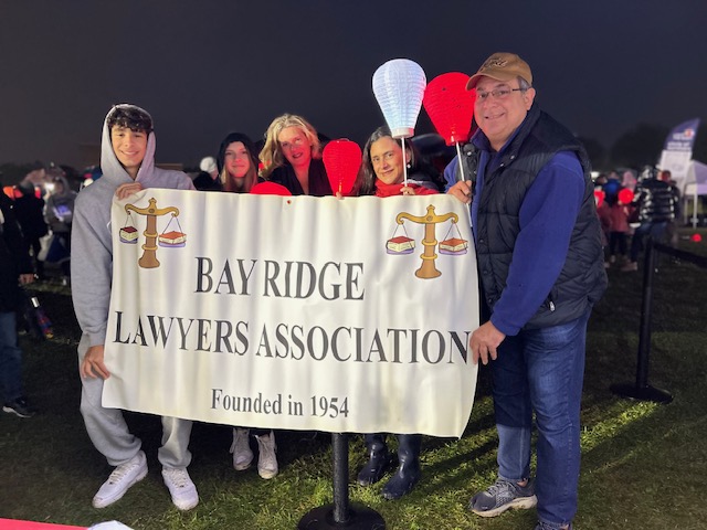 Past presidents Lisa Becker Mercante and Mary Ann Stathopoulos represented the Bay Ridge Lawyers in the annual Light the Night walk in Staten Island last month. The association helped to raise over $3,000, which made it the largest corporate sponsor at the event.Photos courtesy of Lisa Becker Mercante