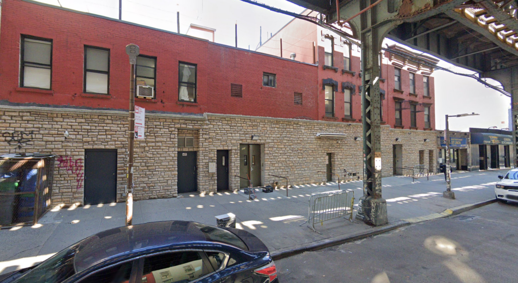 423 Broadway in Williamsburg, the site of the Satmar Matzah Bakery.Screenshot via Google Earth