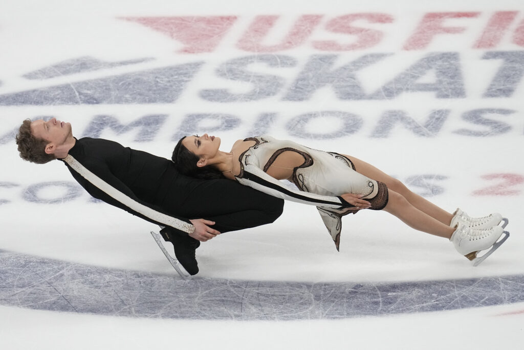 COLUMBUS — ‘Kids, this is no place to take a nap…’: Madison Chock and Evan Bates compete in championship ice dance at the U.S. figure skating championships on Saturday, Jan. 27, 2024, in Columbus, Ohio.Photo: Sue Ogrocki/AP