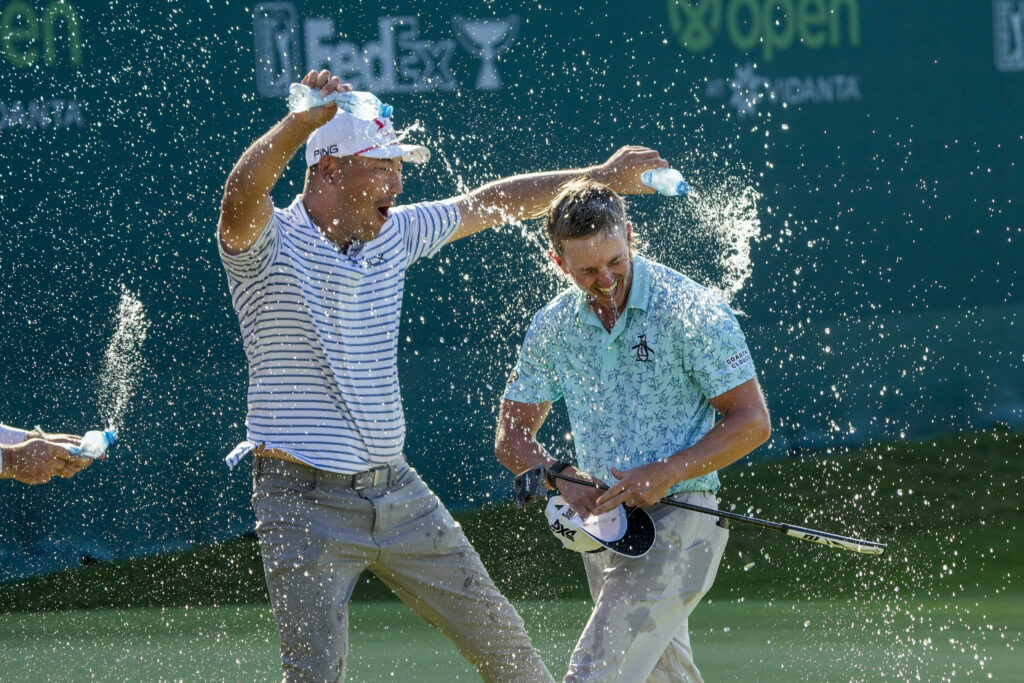 PUERTO VALLARTA — Golf is soooo dangerous, you might drown if you’re good: Jake Knapp of the United States is showered with water bottles as he celebrates after winning the Mexico Open golf tournament in Puerto Vallarta, Mexico, Sunday, Feb. 25, 2024.Photo: Fernando Llano/AP