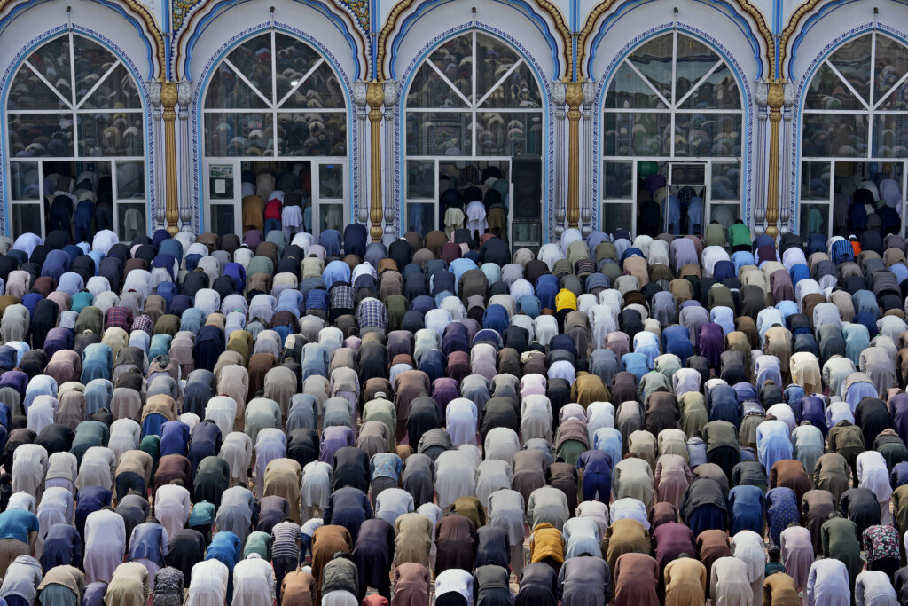 PAKISTAN — Prayers have a unifying appeal, particularly seen in unison in various colors: Muslims attend second Friday prayers during the holy fasting month of Ramadan at Jaamia mosque in Rawalpindi, Pakistan, Friday, March 22, 2024.Photo: Anjum Naveed/AP