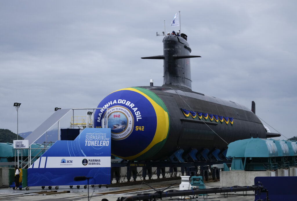 RIO DE JANEIRO — Brazil beefs up its military ‘eyes under the sea’: The Tonelero submarine, made in Brazil with French technology, stands on display during its launch ceremony in Itaguai, Rio de Janeiro state, Brazil, Wednesday, March 27, 2024.Photo: Silvia Izquierdo/AP