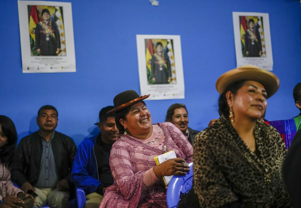 LA PAZ — Lawmaking in Bolivia looks fun, chola hats and all: Senator Simona Quispe, center, attends a meeting of lawmakers with Evo Morales, former president and leader of the MAS party, in La Paz, Bolivia, Tuesday, March 5, 2024.Photo: Juan Karita/AP