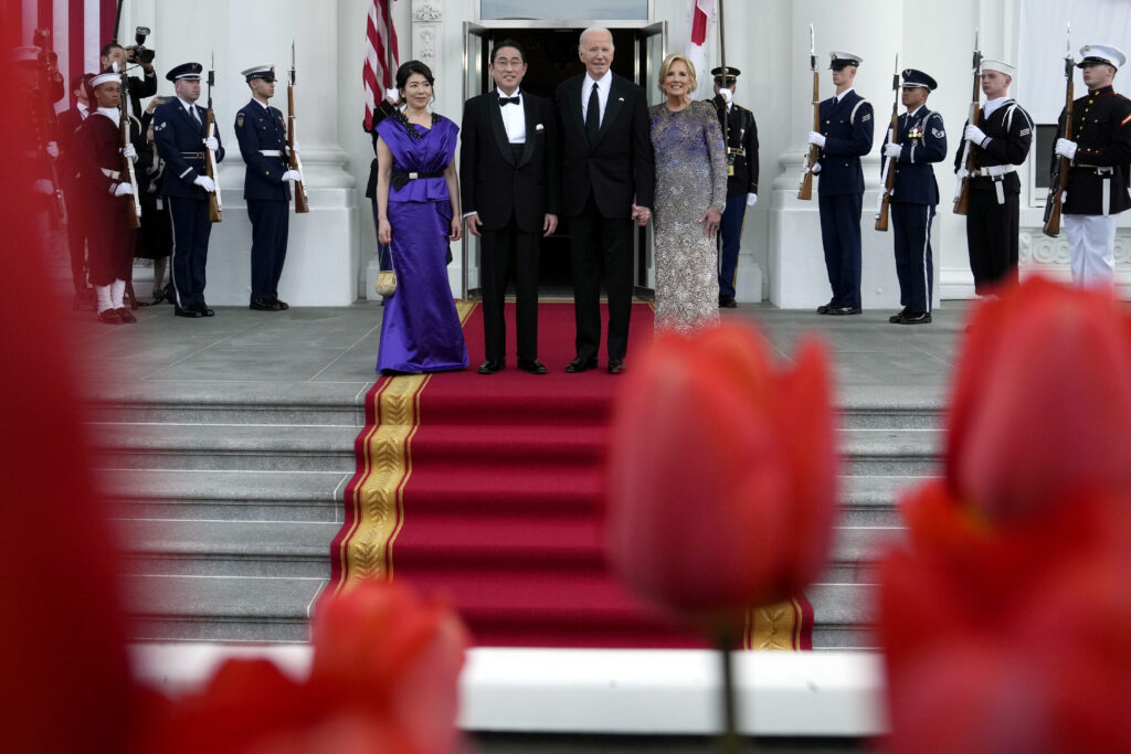 President Joe Biden, center right, and first lady Jill Biden, right, welcome Japanese Prime Minister Fumio Kishida, center left, and his wife Yuko Kishida for a State Dinner at the White House, Wednesday, April 10, 2024, in Washington. (AP Photo/Susan Walsh)