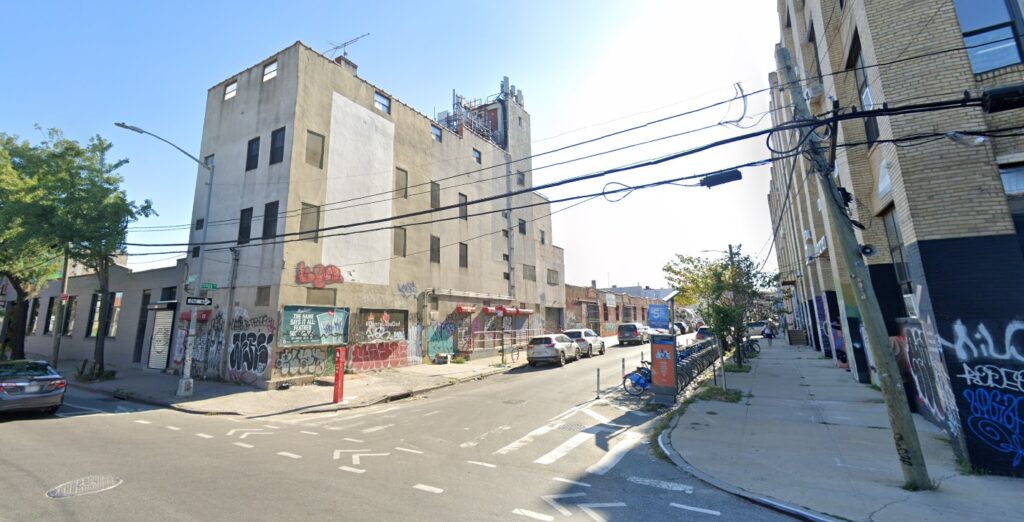 The intersection of Stagg Street and Morgan Avenue in East Williamsburg, the site of a tragic robbery spree that resulted in the death of a father of three. Screenshot via Google Maps