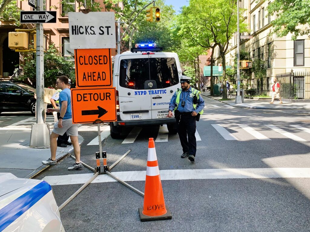 DOT traffic agents diverted vehicles from Hicks Street at Pierrepont Street Saturday afternoon, June 1, during the closure of the Queens-bound BQE.