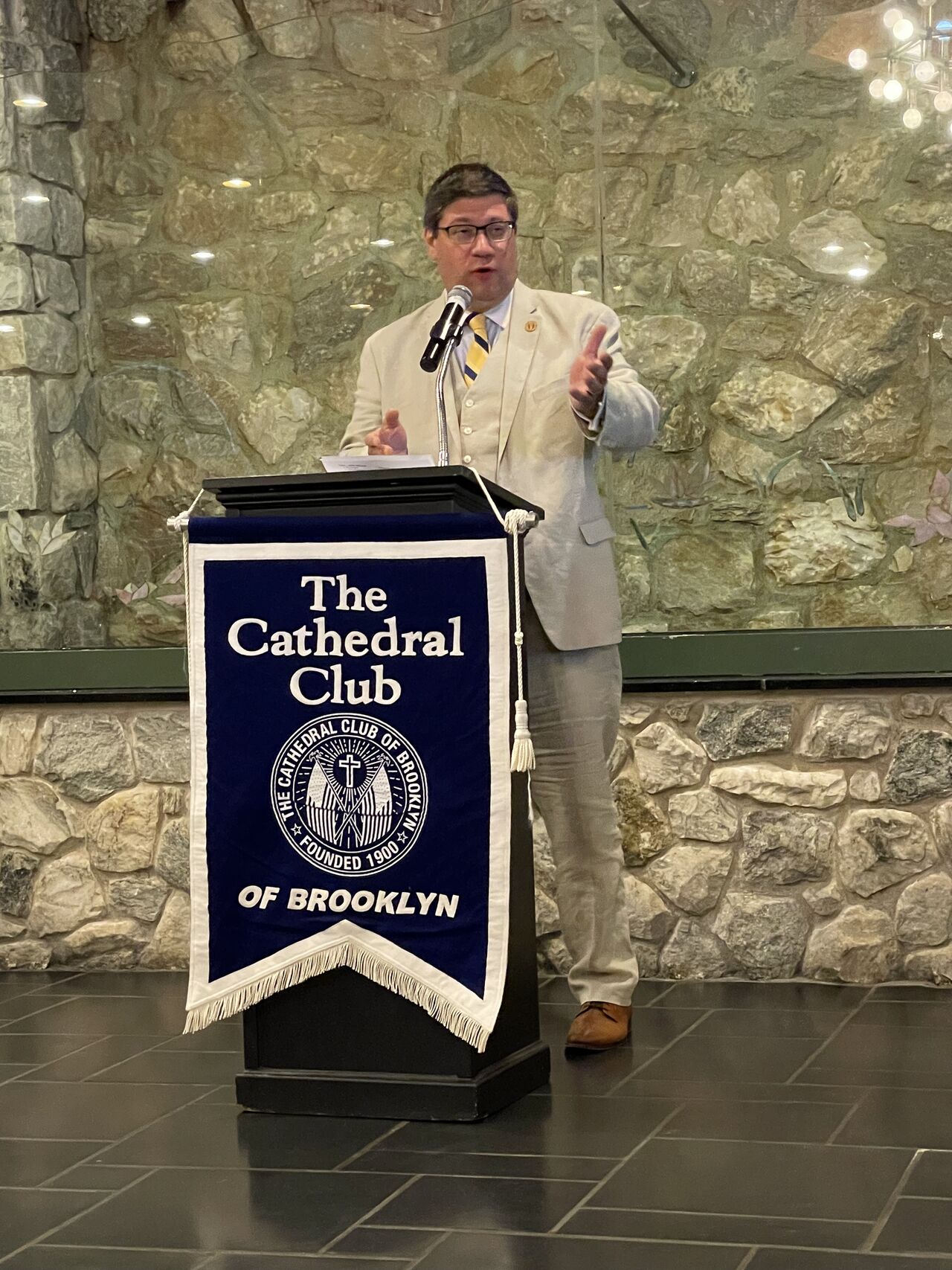 William A. Neri Sr., Esq. delivers a speech at his inauguration as president of the Cathedral Club of Brooklyn during the 125th anniversary celebration.
