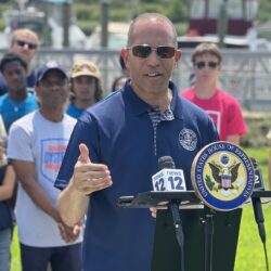 Hakeem Jeffries addressing the crowd. Photo by Wayne Daren Schneiderman