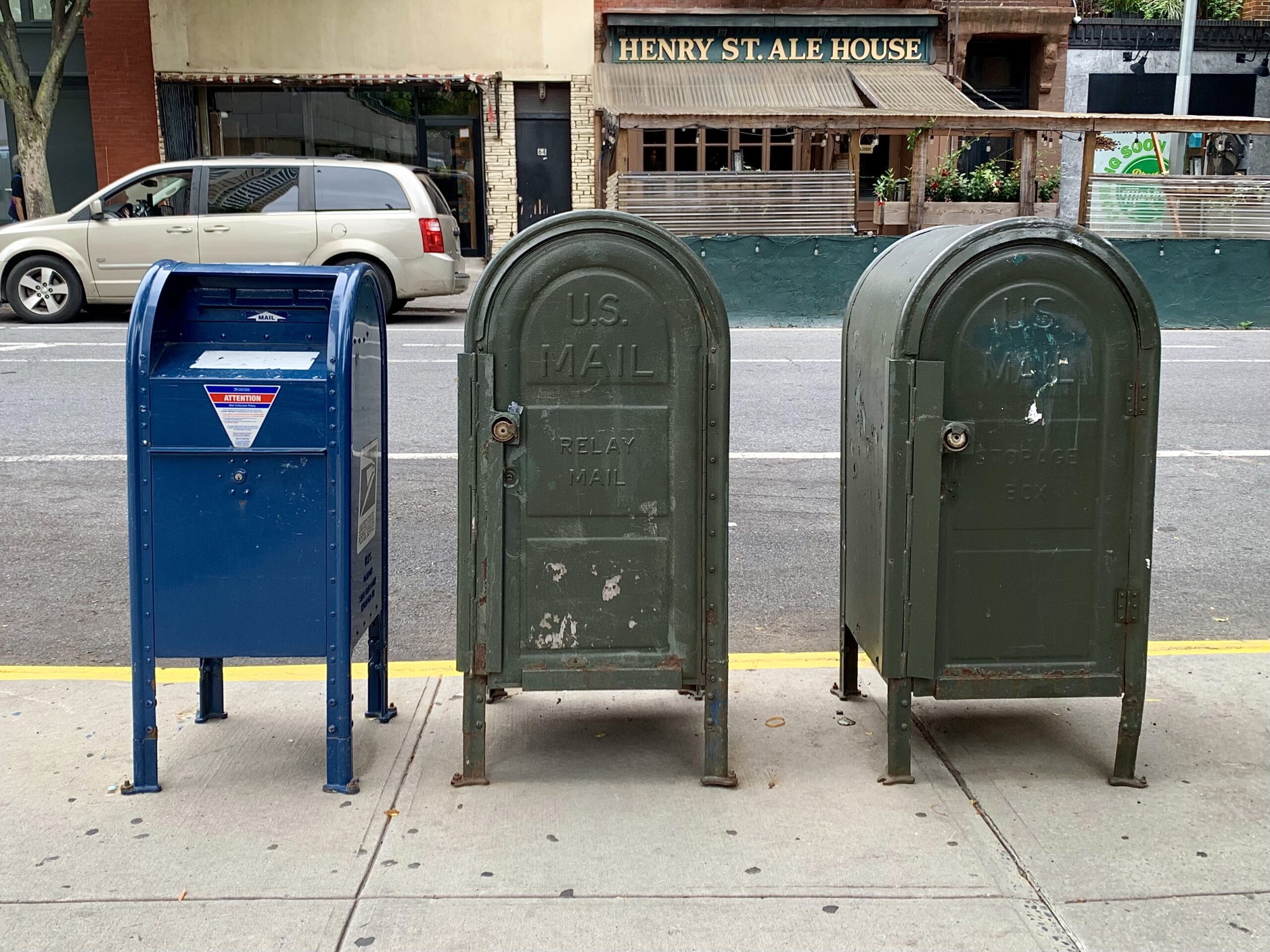 The mail collection box in front of 75 Henry St. is still operational, along with one at 101 Clark St. Photo: Mary Frost, Brooklyn Eagle