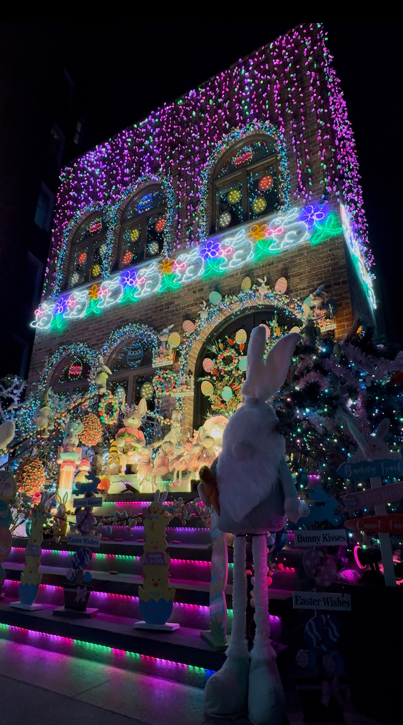 Roy Jensen’s holiday house in Bay Ridge is already set up for Easter. Photo courtesy of Christina Jensen