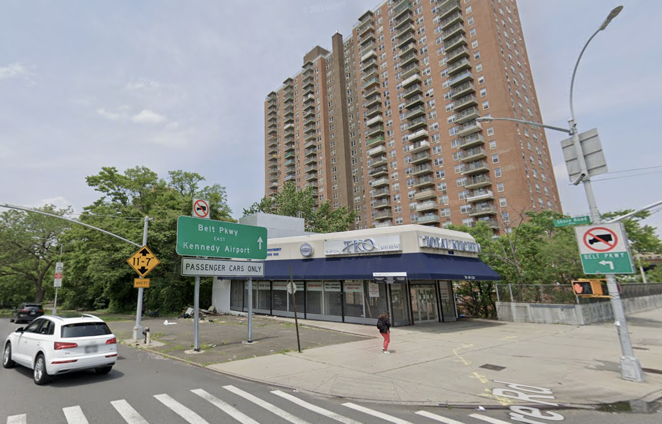 There is no date set for the completion of the proposed homeless shelter in Bay Ridge. Image via Google Maps