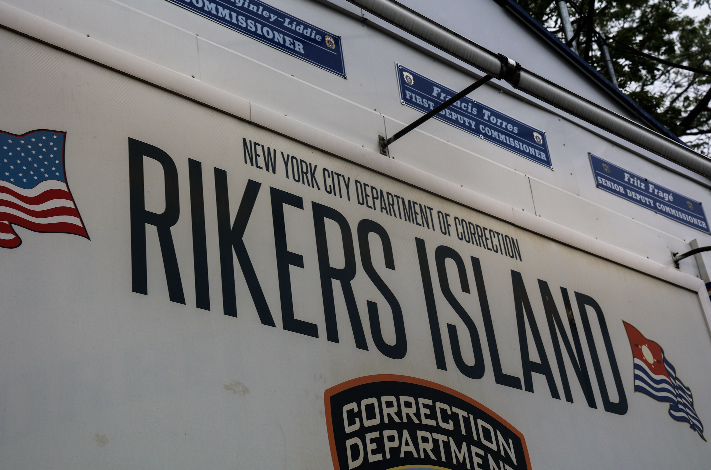 On Tuesday, a federal judge said she would soon appoint an independent authority to manage major elements of Rikers Island. Brooklyn Eagle photo by Ryan Schwach