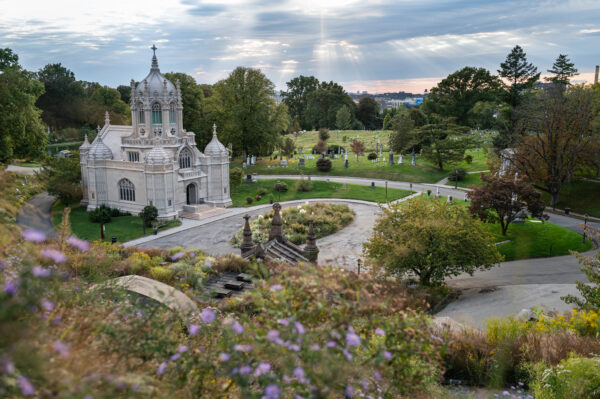 Green-Wood Cemetery in South Slope began offering green burials eight years ago. Since then, around 20 people have been buried with no steel-lined casket or embalming fluid — just a shroud. Photo: Maike Shulz