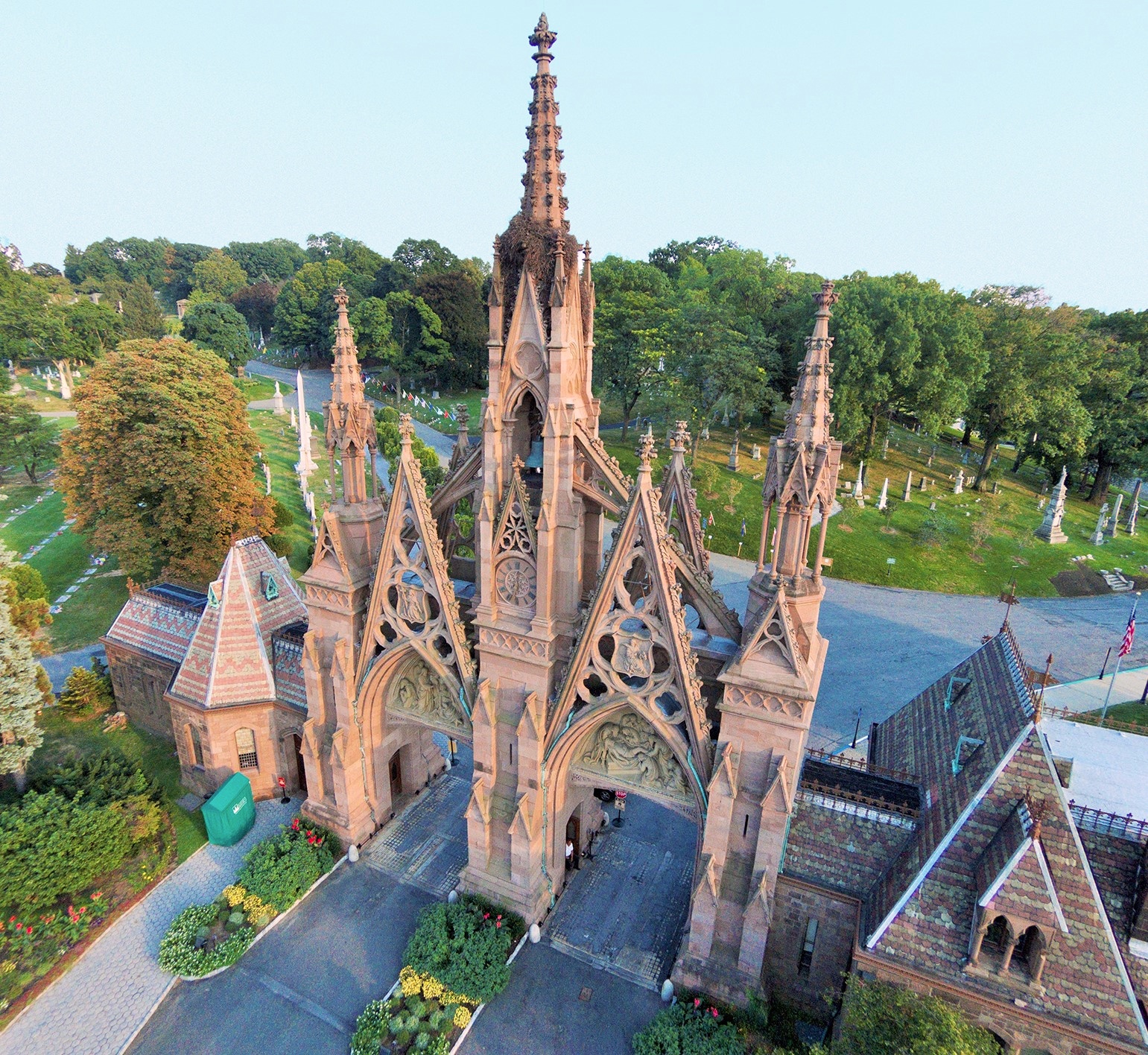 Green-Wood Cemetery in South Slope began offering green burials eight years ago. Since then, around 20 people have been buried with no steel-lined casket or embalming fluid—just a shroud. Photo: Green-Wood Cemetery