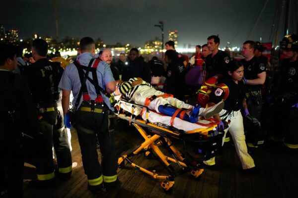 One of the injured sailors rescued from the Cuauhtémoc, with a splint on his leg. Photo: Michael Appleton/Mayoral Photography Office