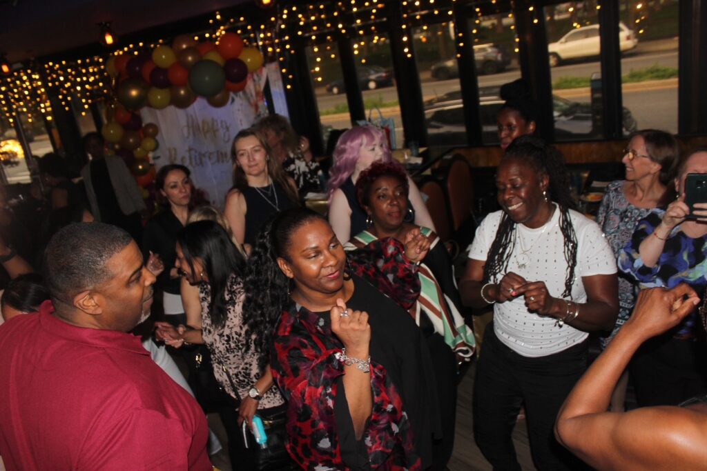 Guests getting into the groove. Brooklyn Eagle photo by Mario Belluomo