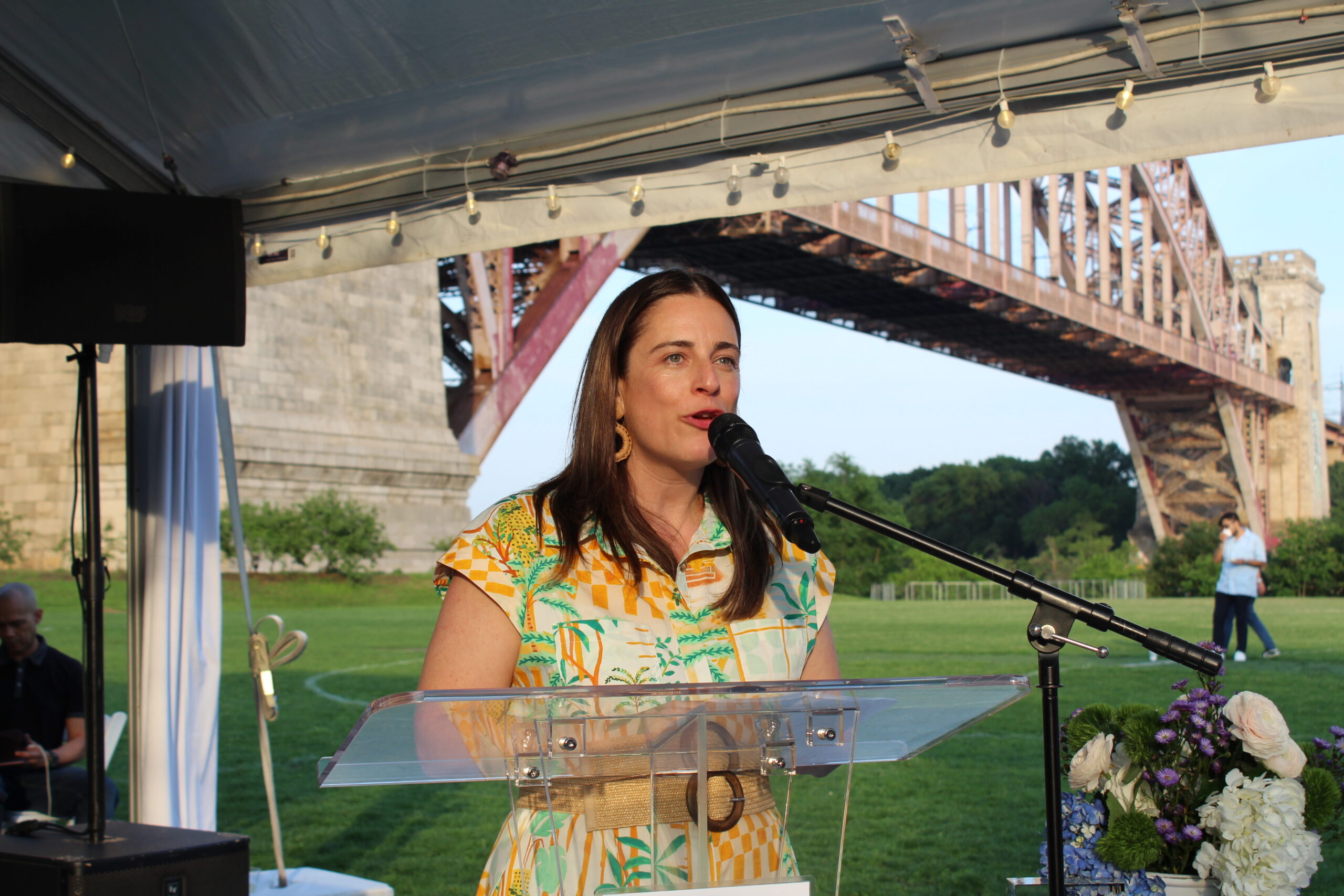 Randall’s Island Park Alliance President Deborah Maher speaks at the 2025 Randall’s Island Gala on Tuesday, June 10, 2025. Brooklyn Eagle photo by Owen Lavine