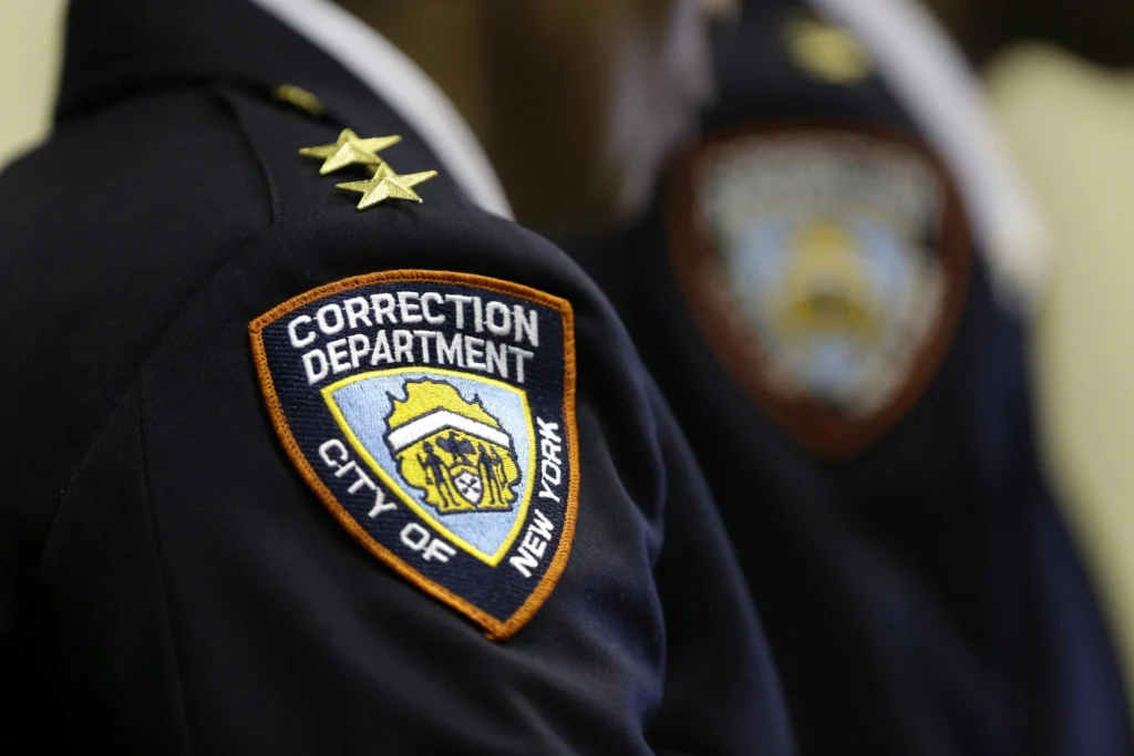 A former guard on Rikers Island was convicted of several felony charges for planting a weapon inside the cell of a detainee with whom he had a violent history. Photo: Seth Wenig/AP