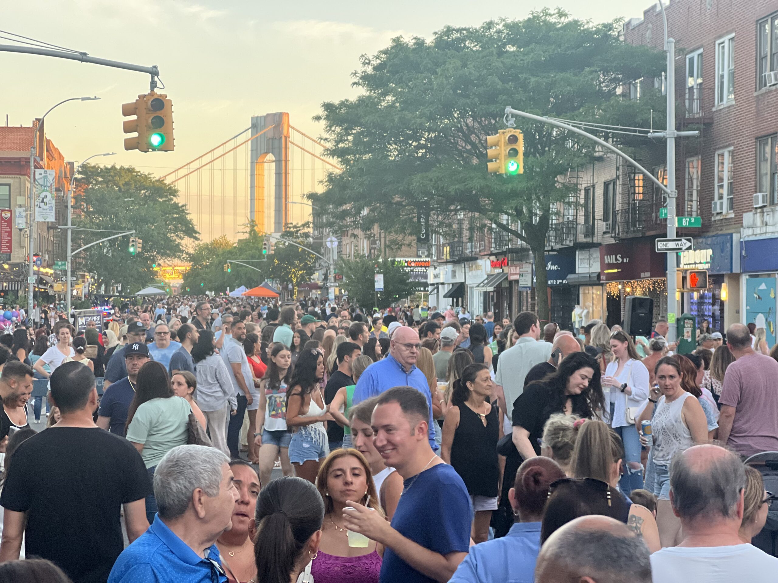 ✰PREMIUM Strength in numbers: Merchants of Third Avenue, Summer Stroll — an ally to small businesses for decades hopes to grow