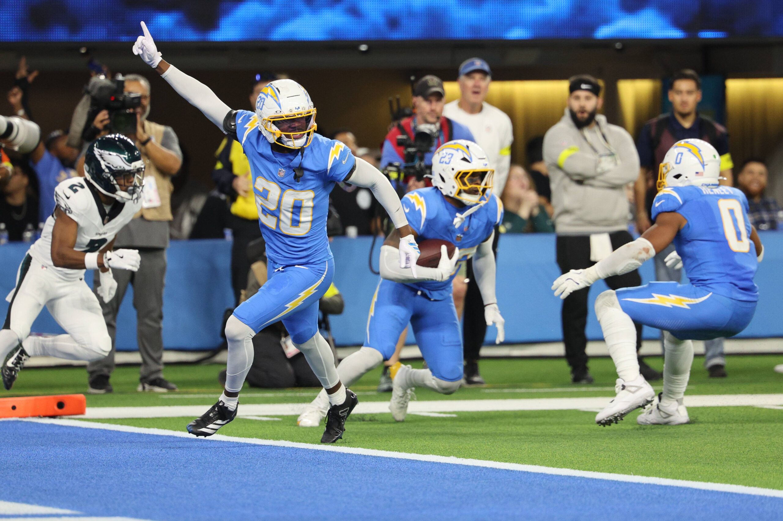 Los Angeles Chargers safety Tony Jefferson (23) intercepts a pass intended for Philadelphia Eagles wide receiver Jahan Dotson (2) in overtime of an NFL football game Monday, Dec. 8, 2025, in Inglewood, Calif. Photo: Kevork Djansezian/AP