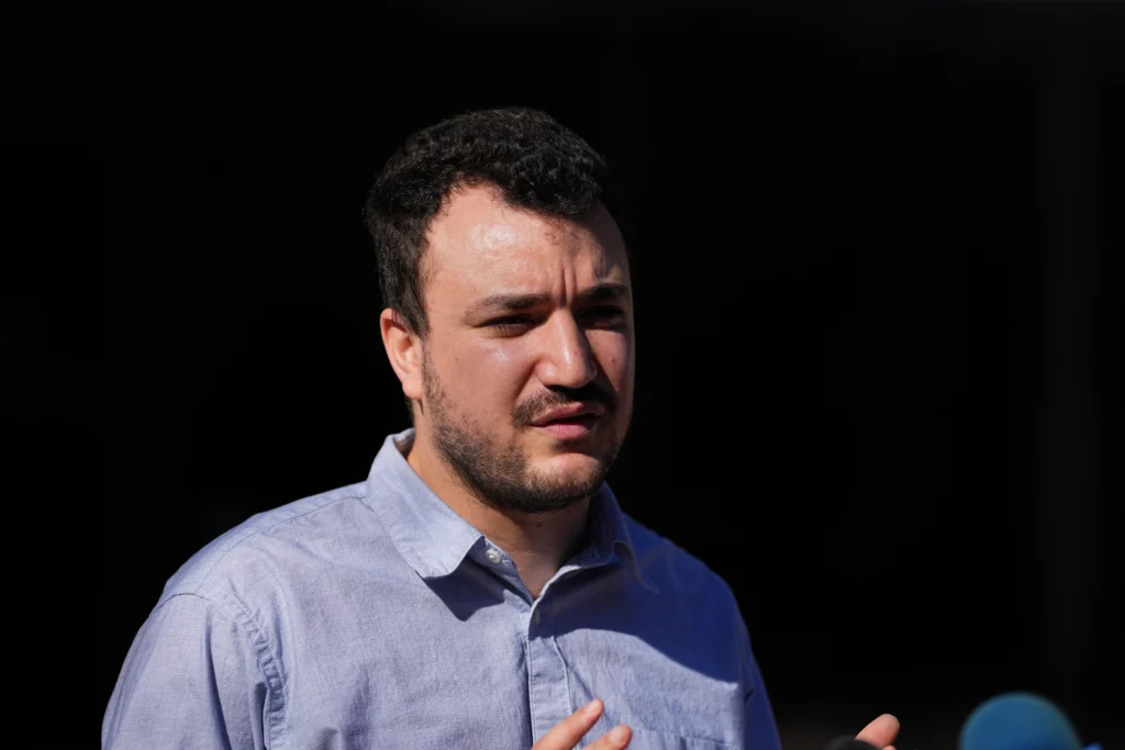 Palestinian activist Mahmoud Khalil holds a news conference outside Federal Court on Tuesday, Oct. 21, 2025, in Philadelphia. Photo: Matt Rourke/AP
