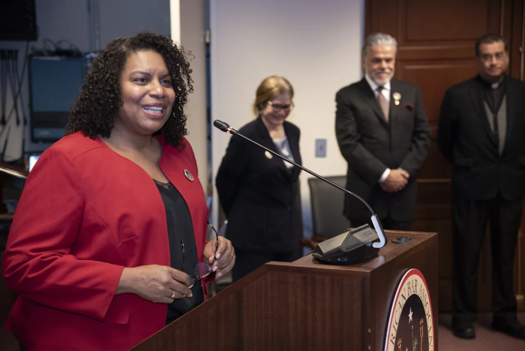 Jessica Brenes speaks. Brooklyn Eagle photo by John McCarten