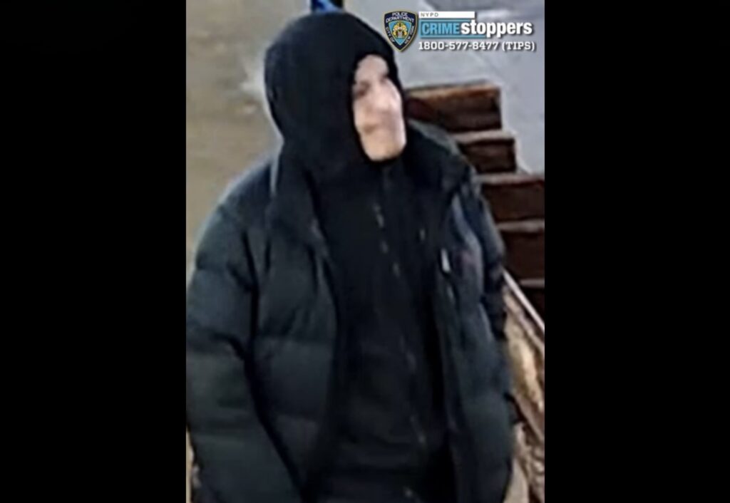 Police are searching for this man suspected of exposing himself to a 15-year-old girl in a Crown Heights subway station. Photo: NYPD