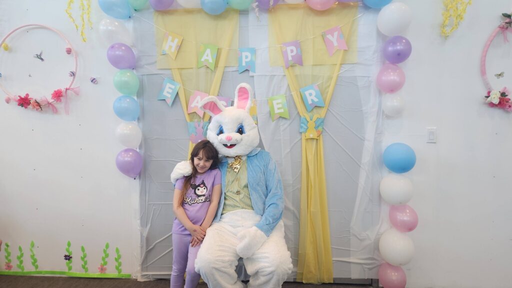 Children pose for photos with the Easter Bunny during the South Brooklyn Kiwanis holiday event at Il Centro Community Center. Photo: Elaine Delaney