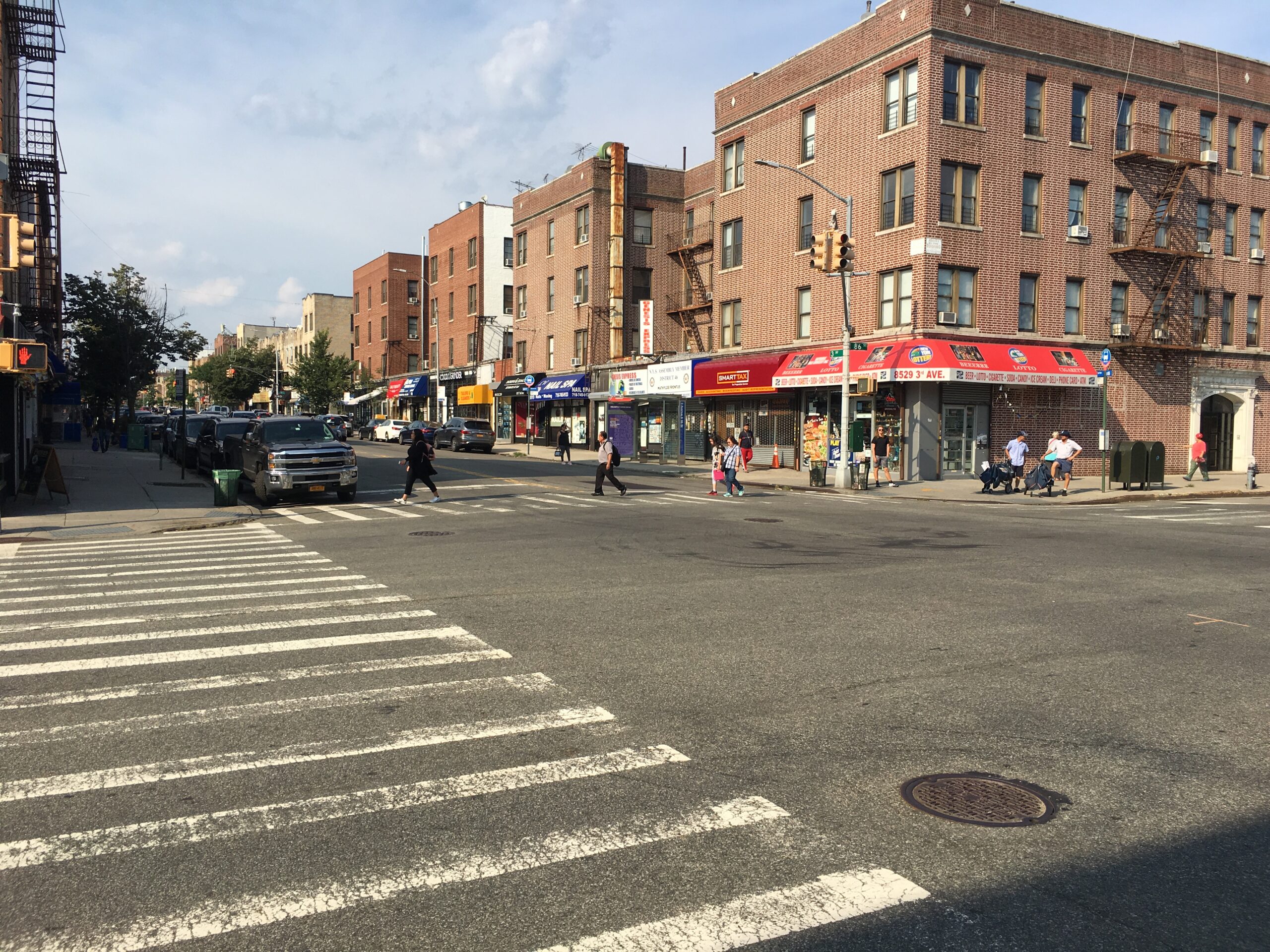 The DOT’s proposal to form a truck route on Third Avenue from Wakeman Place and 86th Streets continues to worry locals. Photo: Eagle Urban Media/File