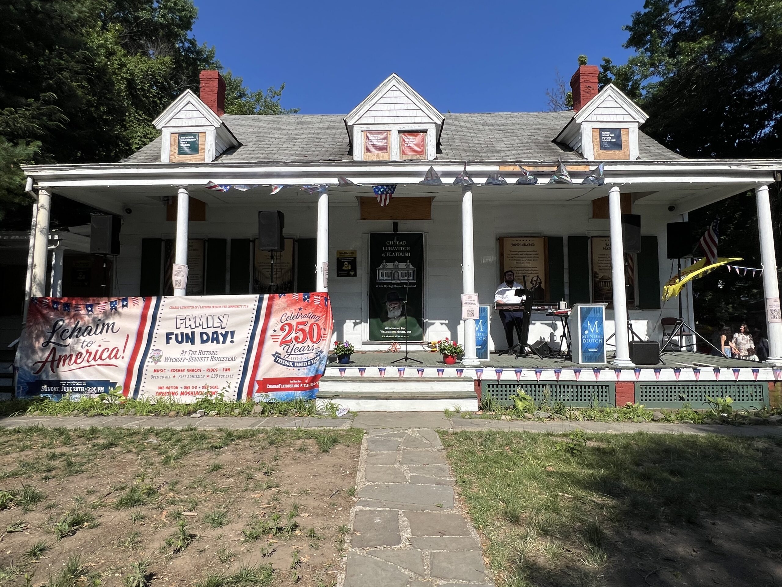 The Wyckoff–Bennett Homestead on Sunday, June 28, celebrating 250 years of freedom. Photo: Loretta Chin/Brooklyn Eagle