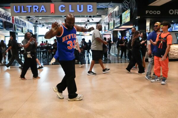A New York Knicks fan arrives prior to Game 1 of the NBA Finals basketball series against the San Antonio Spurs, Wednesday, June 3, 2026, in San Antonio. Photo: David J. Phillip/AP