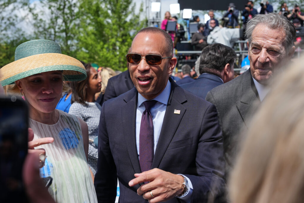 House Minority Leader Hakeem Jeffries, D-N.Y., arrives ahead of the Obama Presidential Center dedication ceremony Thursday, June 18, 2026, in Chicago. Photo: Alex Brandon/AP
