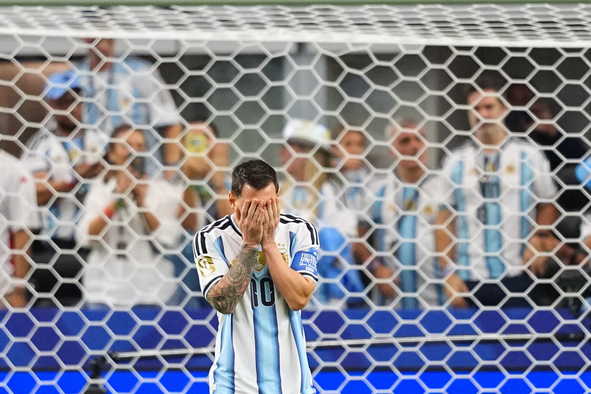 Argentina's Lionel Messi reacts after failing to score a penalty shot during the World Cup Group J soccer match between Argentina and Austria in Arlington, Texas, near Dallas, Monday, June 22, 2026. Photo: Julio Cortez/AP