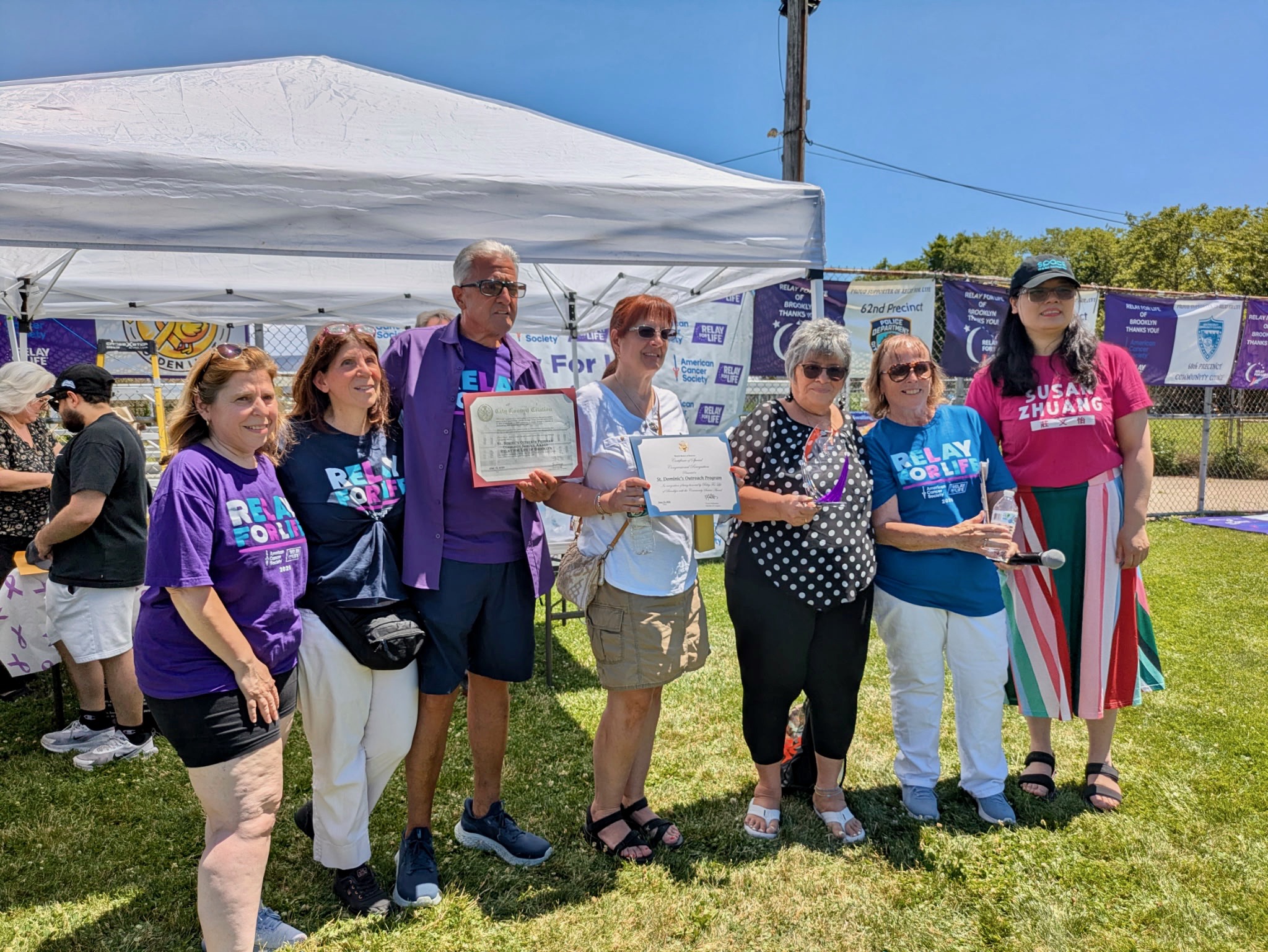 The event’s traditional walk honored many community leaders. Photo: Arthur De Gaeta/Brooklyn Eagle
