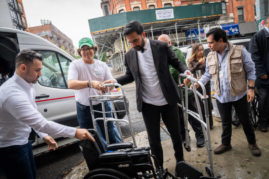 Mayor Mamdani visits a donation drop-off site for Venezuela earthquake relief. Credit: Ed Reed/Mayoral Photography Office.