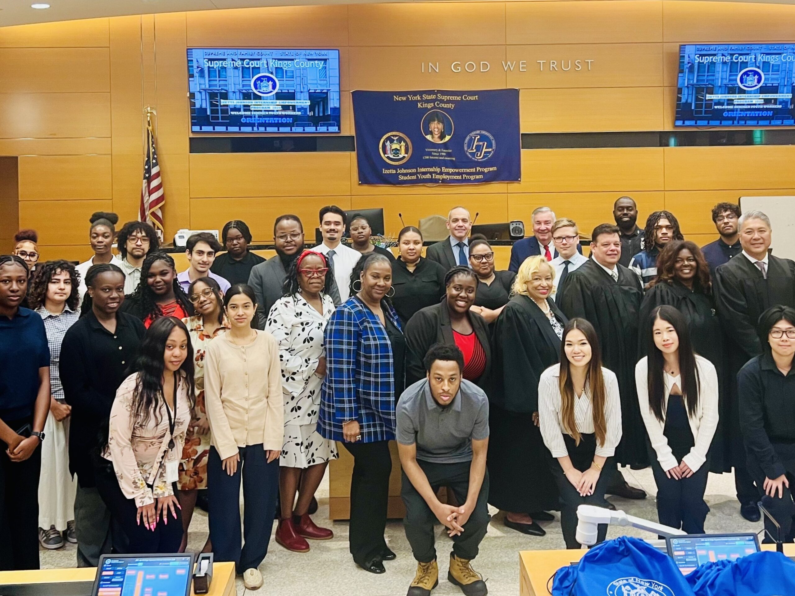 Members of the Izetta Johnson Summer Youth Employment Program Committee, interns and judges of the Unified Court System. Photo: Wayne Daren Schneiderman/Brooklyn Eagle
