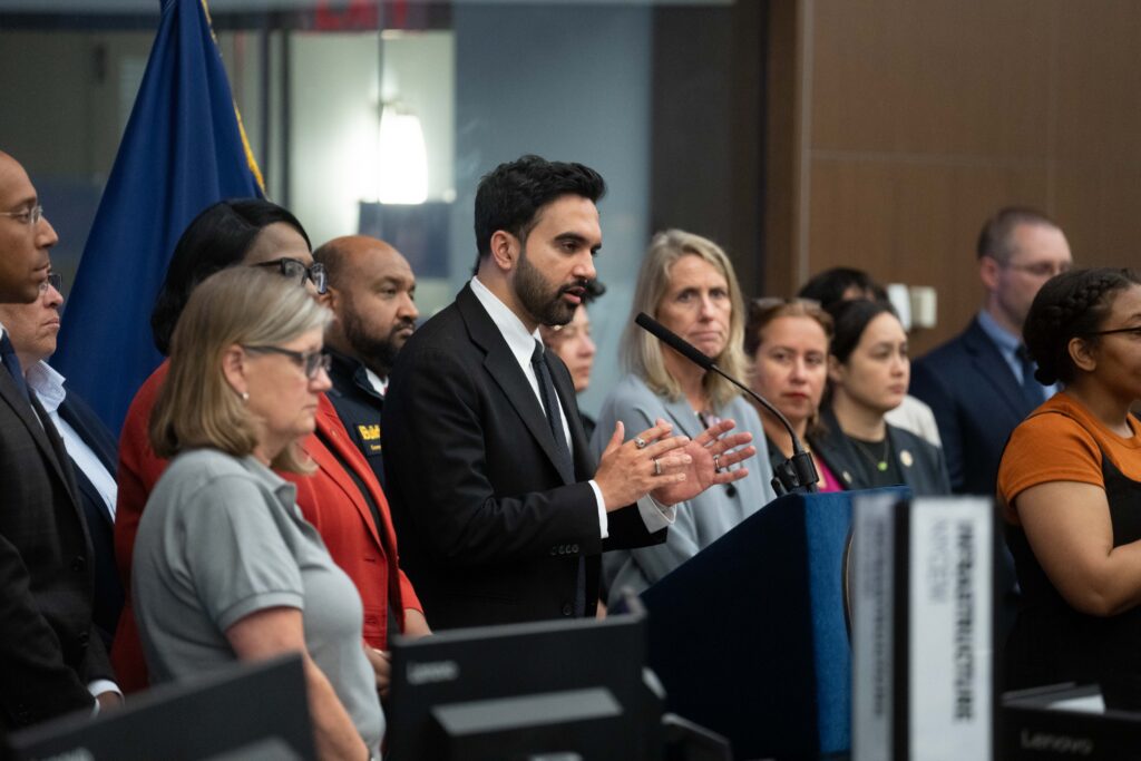 Mayor Zohran Mamdani leads an extreme heat preparedness briefing at the New York City Emergency Management Headquarters in Brooklyn on Tuesday. Photo: Michael Appleton/Mayoral Photography Office